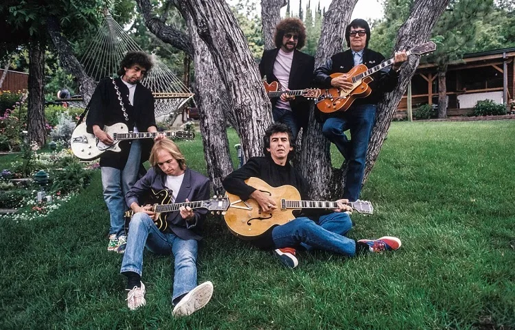 The Traveling Wilburys Members